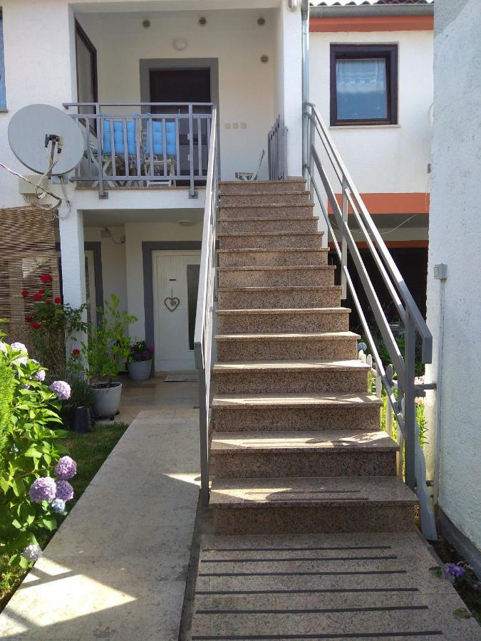 Apartment Nebo Пореч Екстериор снимка