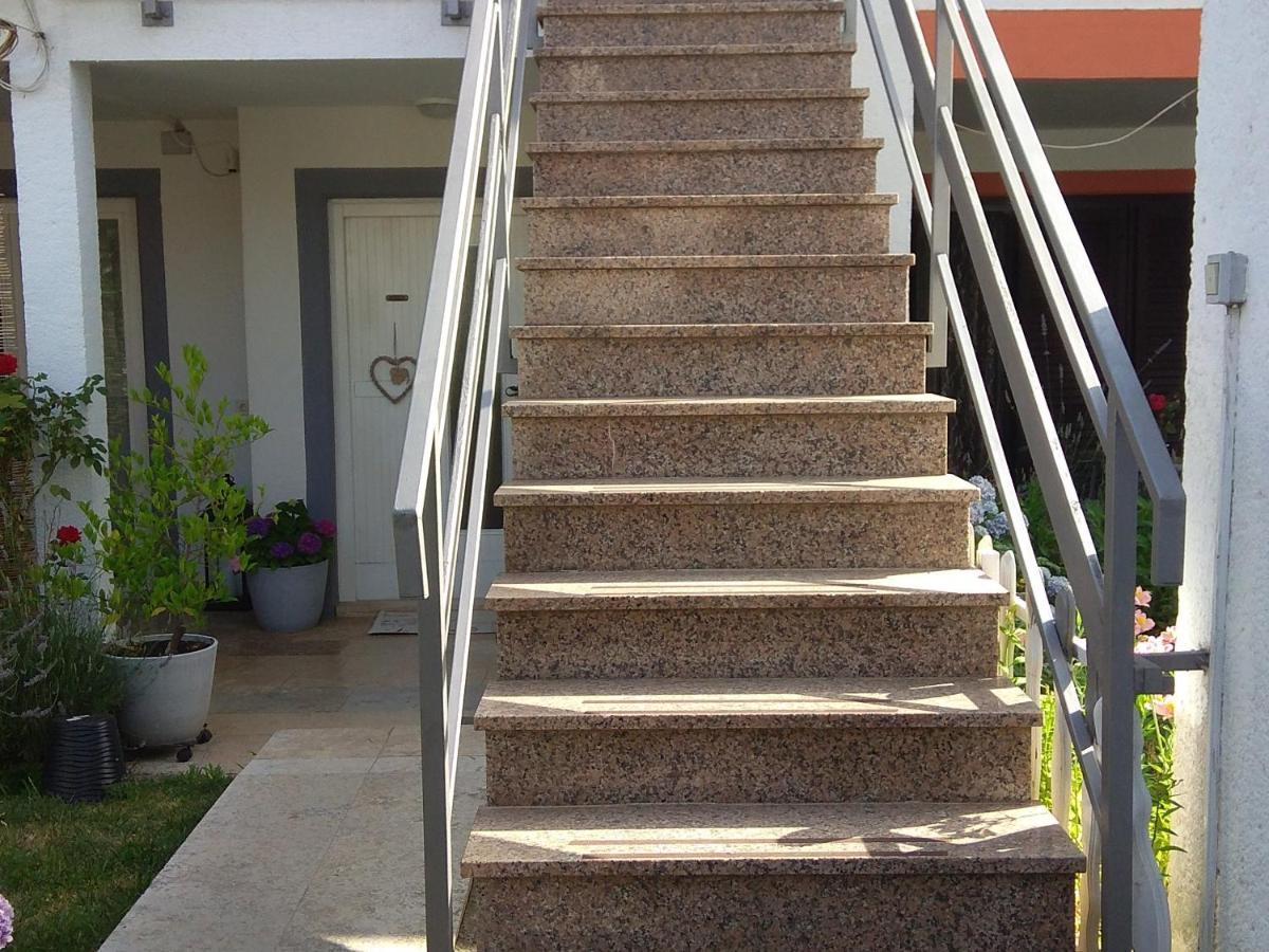 Apartment Nebo Пореч Екстериор снимка